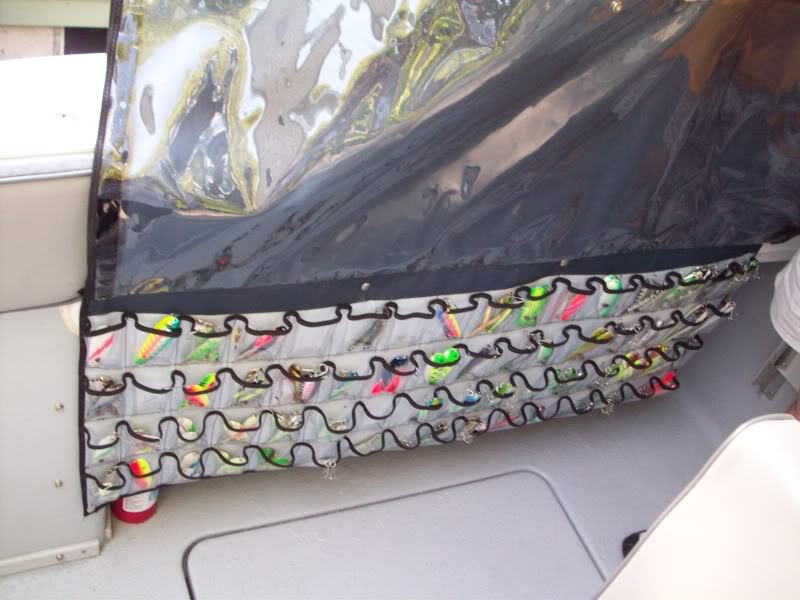 Fishing spoon holder Clearance