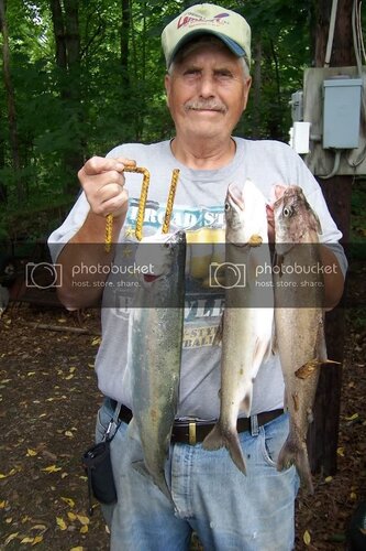Copyof2010fishing080.jpg