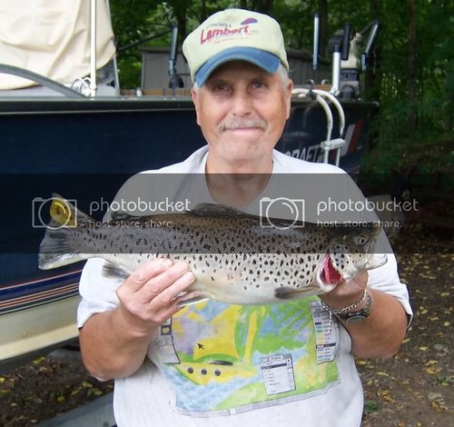 Copyof2010fishing086.jpg