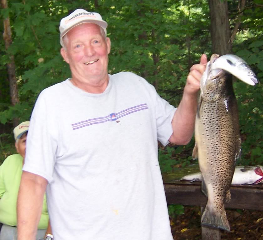 Copyof2010fishing103.jpg
