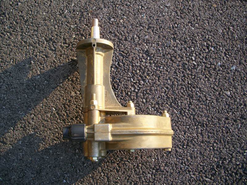 Helm001.jpg