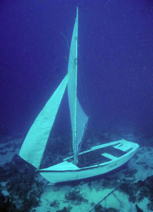 sailboat12.jpg