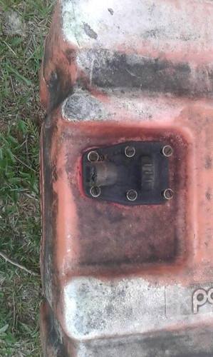 gas can.jpg