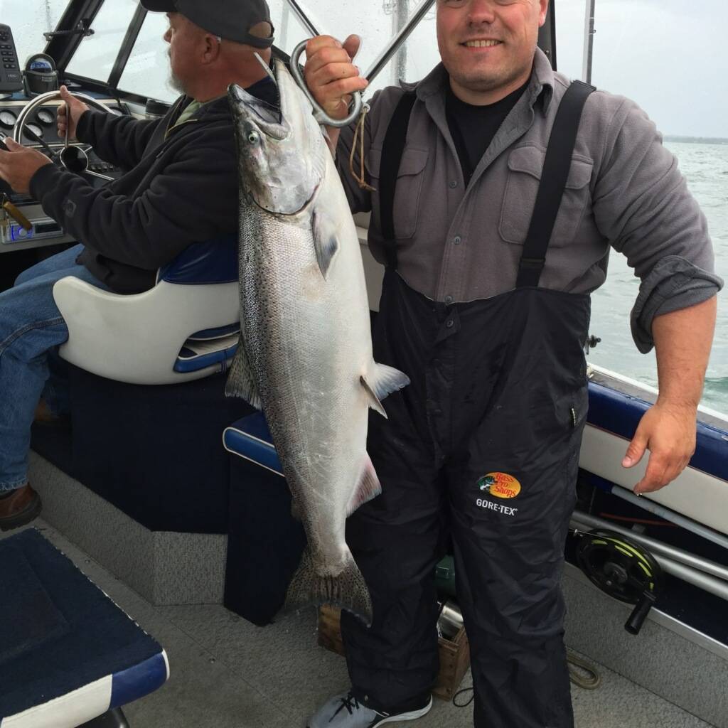Kings are in wilsonolcott! Ontario, CA Fishing Reports Lake Ontario (North Shore) Lake