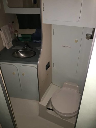 shitter.thumb.jpg.a96ea634a30828181c76c91ba2422e65.jpg