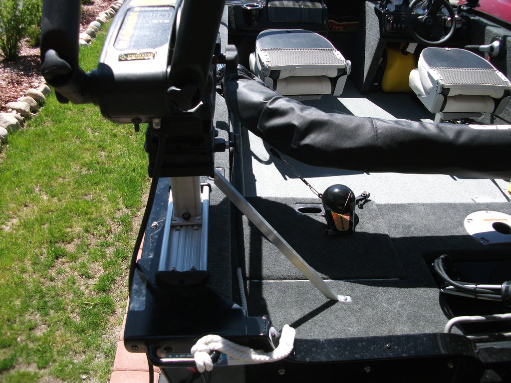 Cannon downrigger on cannon track system. - Welcome to Lake