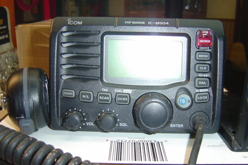 Icom Ic-M504 VHF Marine radio 002.JPG