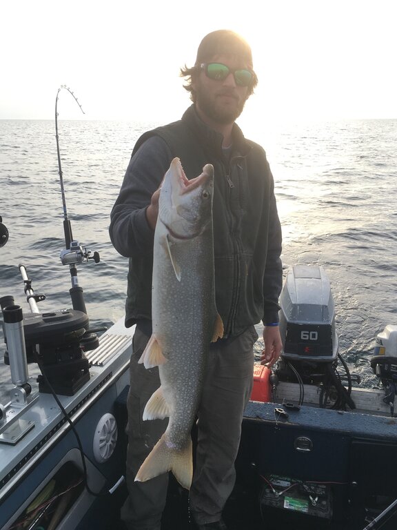 4/7 Lake O lake trout fishing to Lake Ontario United