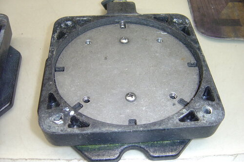 1 Pair Cannon swivel bases and Mounts and 1 turntable 002.JPG