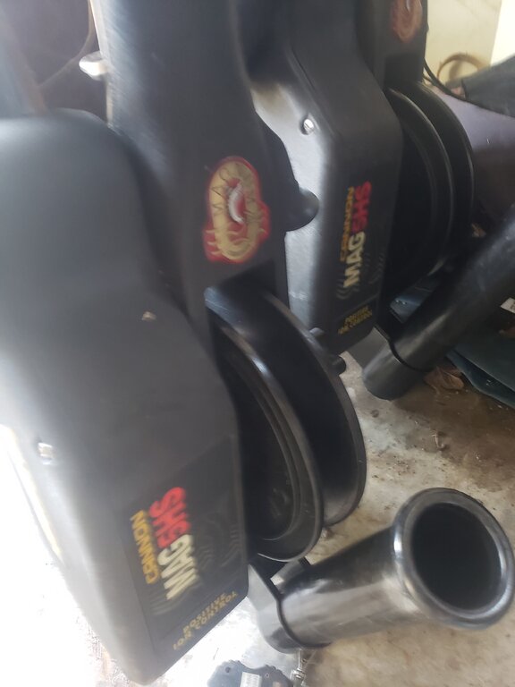 Cannon Mag5HS downriggers with Burts 4inch track mount riser swivel