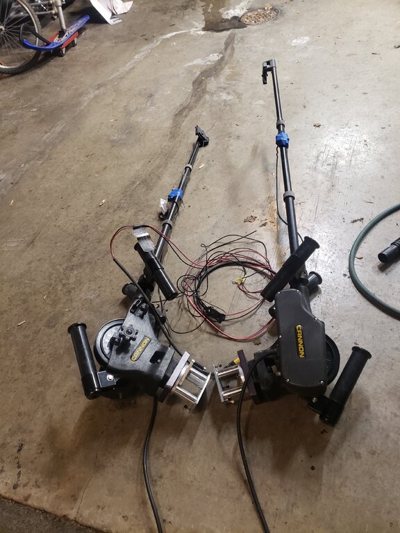 Cannon Mag5HS downriggers with Burts 4inch track mount riser swivel