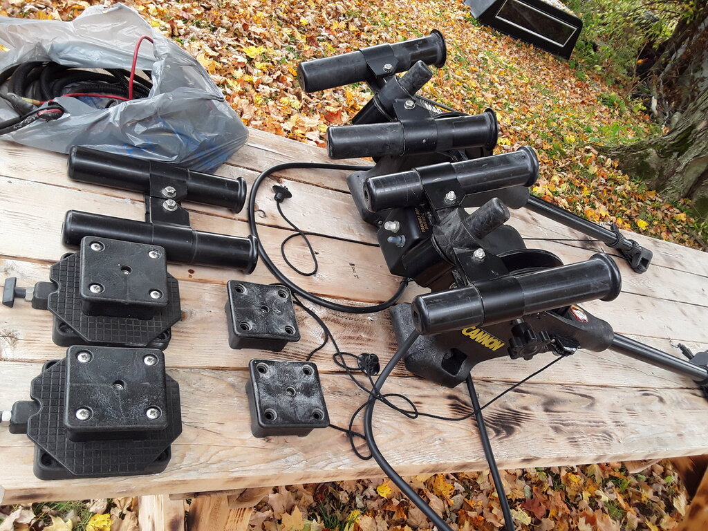 2 CANNON MAG 10 ELECTRIC DOWNRIGGERS - Classifieds - Buy, Sell, Trade