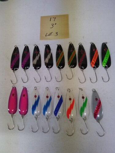 Lot 3 17 3 inch black spoons.jpg
