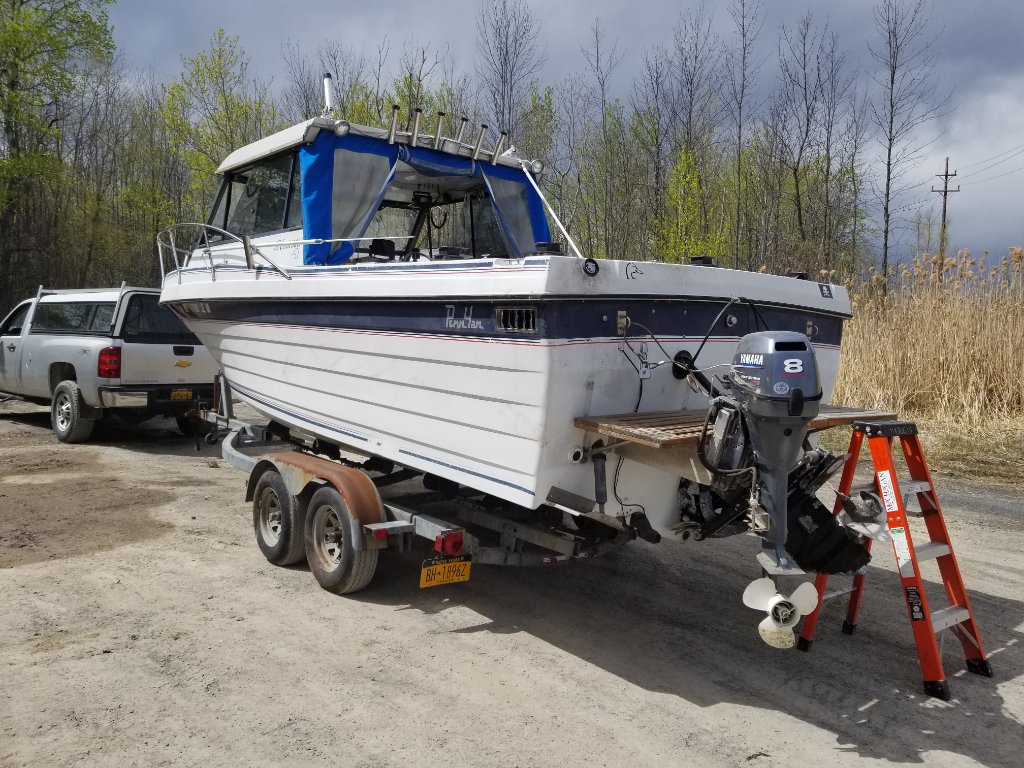 1989 PENN YAN Contender Boats for Sale Lake Ontario United Lake