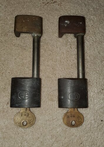 Locks.thumb.jpg.b774fe5b989c6121af4c443f302cbbd0.jpg