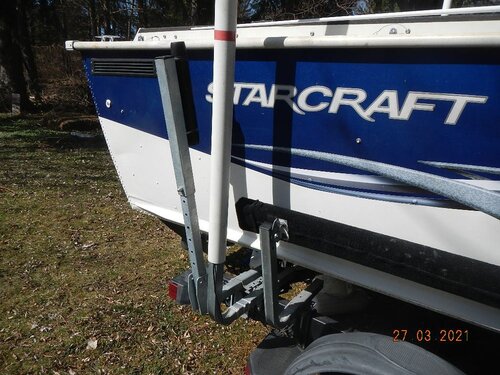 trailer guide on.JPG