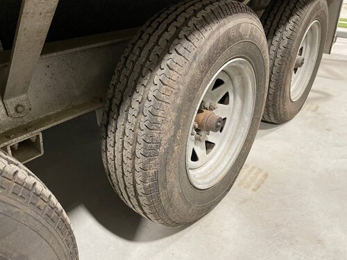 Trailer tire tread.jpg