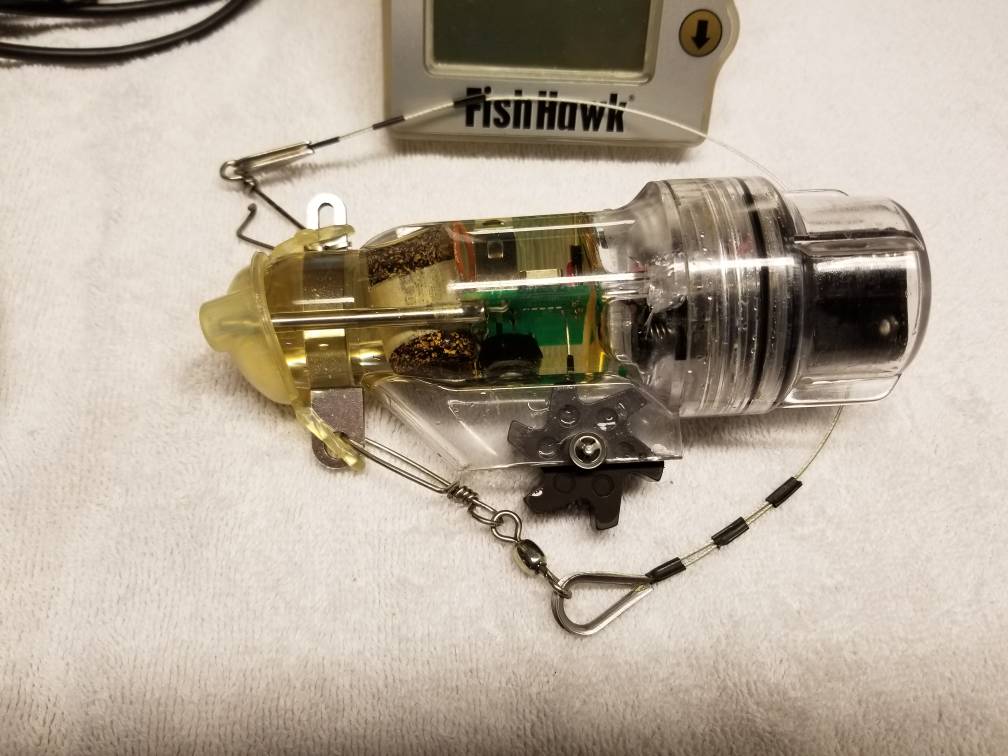 closed used fish hawk x4 +depth system Classifieds Buy, Sell