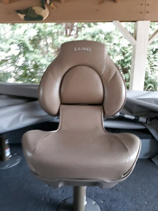 Lund captains chair for sale cheap