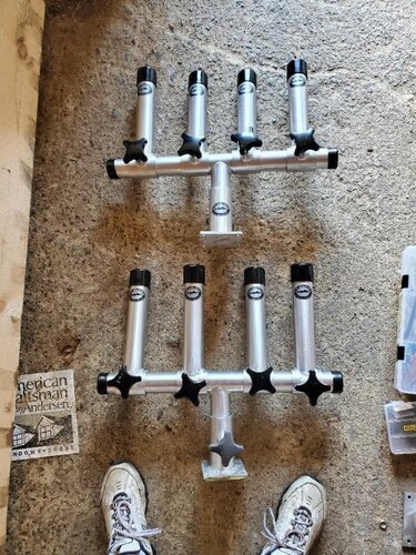 rod holder 3.jpg