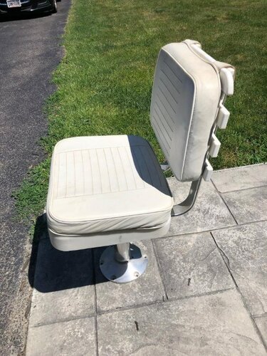 1667700004_Toddchair2.thumb.jpg.2d6bd5bbc0bb82de5c1949165d22a8eb.jpg