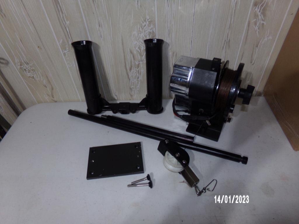 WALKER 12V ELECTRIC DOWNRIGGERGOOD WORKING CONDITION225 SHIPPED TYD