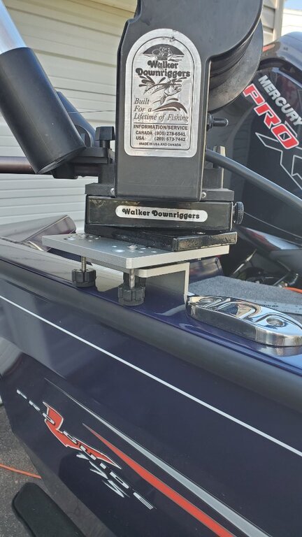 Tracker owners how are you mounting downriggers and dipsy rod holders? - This  Old Boat - Lake Ontario United - Lake Ontario's Largest Fishing & Hunting  Community - New York and Ontario Canada