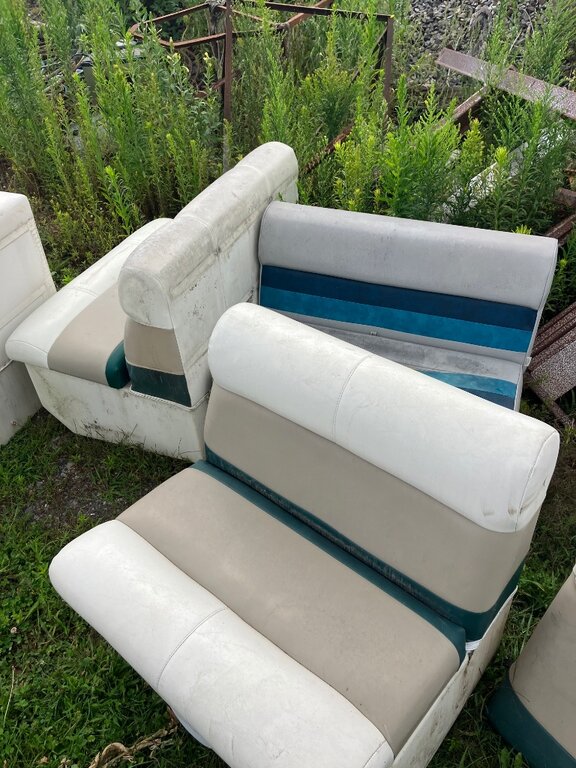 Free pontoon boat seats Classifieds Buy, Sell, Trade or Rent Lake