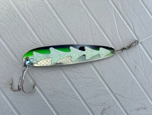 lure.thumb.jpg.11e27d52ff5f8320dad2274ad0f05f0b.jpg